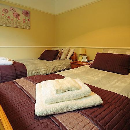 Laragh Mountain View Lodge Saggart ภายนอก รูปภาพ