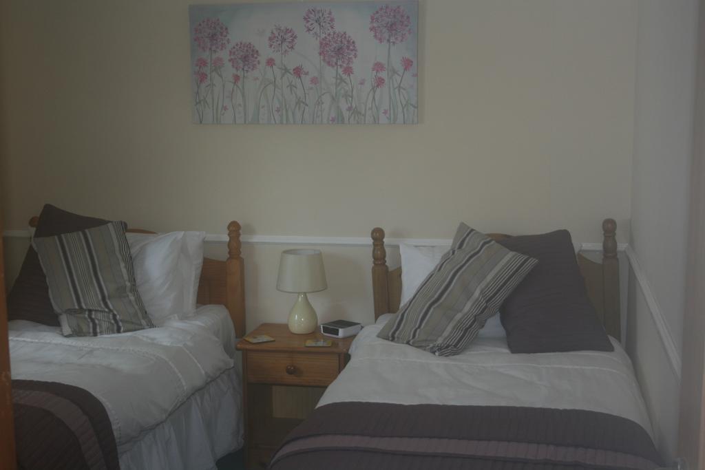 Laragh Mountain View Lodge Saggart ห้อง รูปภาพ