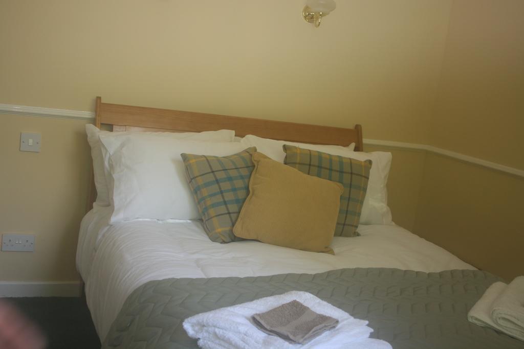 Laragh Mountain View Lodge Saggart ห้อง รูปภาพ