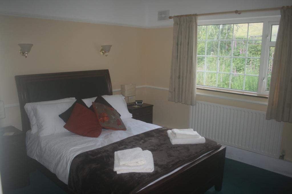 Laragh Mountain View Lodge Saggart ห้อง รูปภาพ