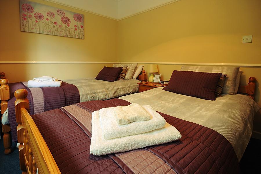 Laragh Mountain View Lodge Saggart ภายนอก รูปภาพ